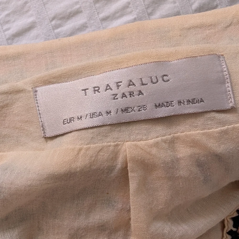 Zara Trafaluc Embroidered Jacket In Peach Cream and Black, Size M - Picture 3 of 8